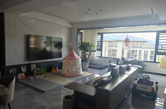 融侨悦府4室2厅167.1㎡216万二手房图片