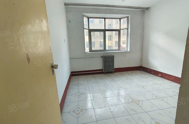 文轩二实验 龙山南区  步梯二楼 免大税