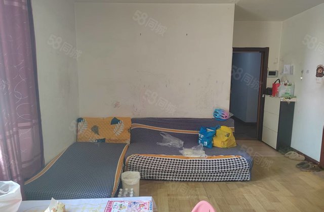 远望居住小区3室1厅74㎡32.5万二手房图片