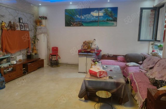 孟达国际新城A3送车，储藏室中间楼层。