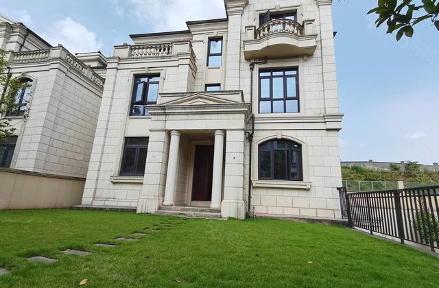 重庆房产信息 重庆二手房 渝北二手房  融创玫瑰园法式独栋滨江豪宅全