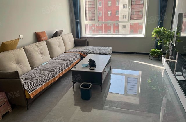 名都一品(B区)3室2厅124.55㎡74万二手房图片