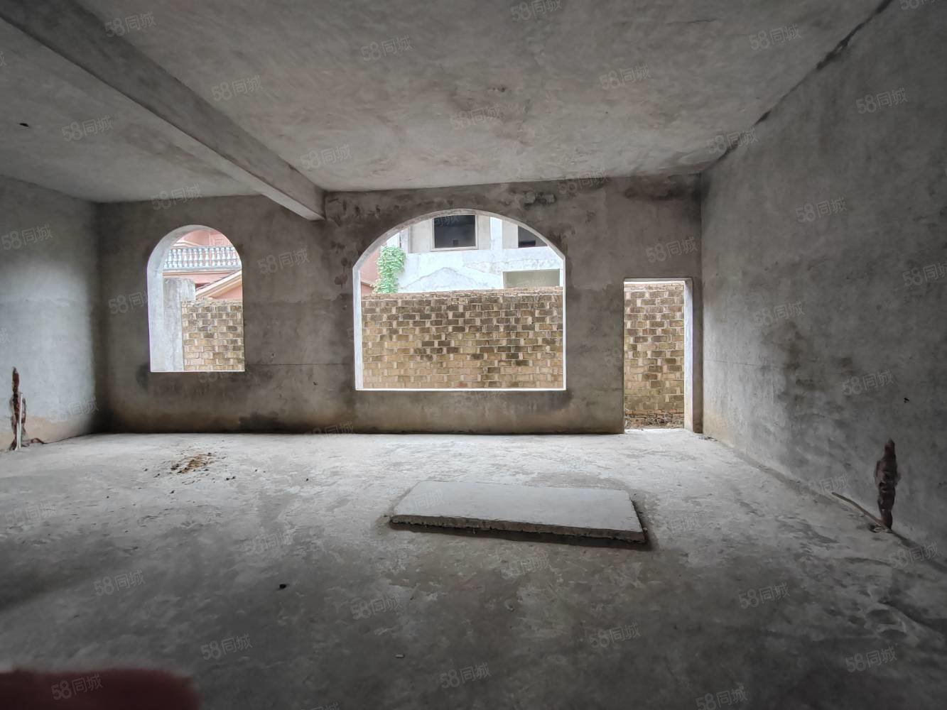 湖田壹号7室3厅3卫420㎡南北169万