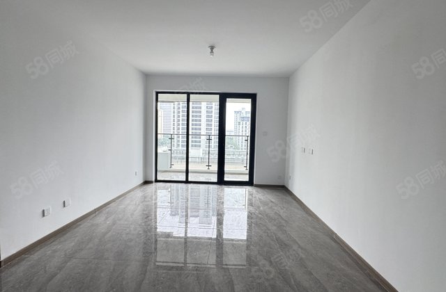 业主急售 城市芳华一期 三室两卫 边户 送车位储藏室 奥森