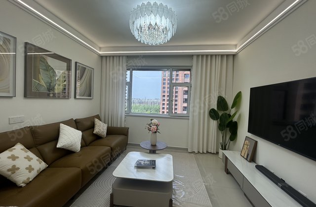 业主急售 精装三室 带电梯 好位置 看房方便