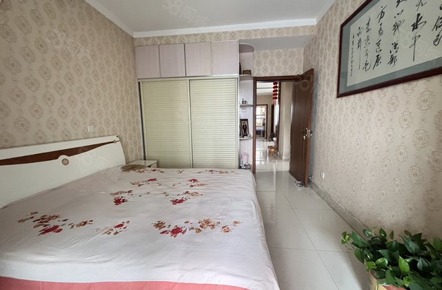 月亮湾全明户型 精装边户 单价低 免大税 送车位储