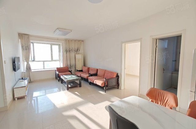 单价8000多 二中旁 金柱大学城边户 三室两厅 带车位储