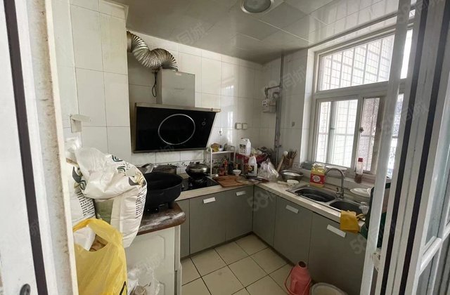 东昌本部 水城华府 电梯 好楼层三室送储可按揭