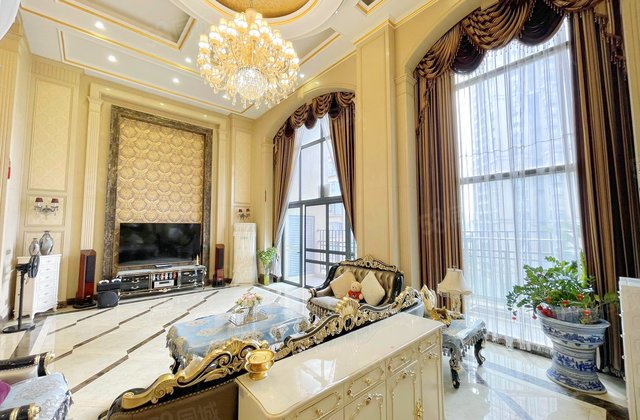 中海文华熙岸6室2厅370.4㎡1188万二手房图片