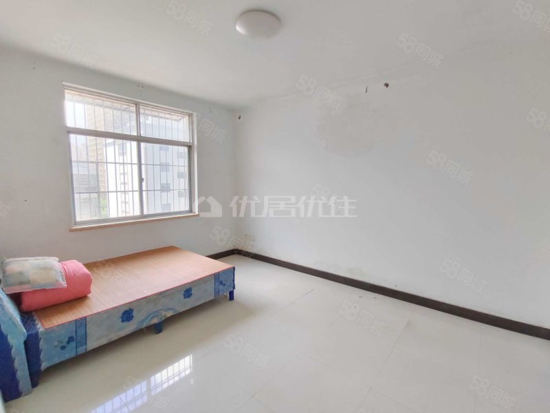 幸福苑二区5室2厅2卫230㎡南68万