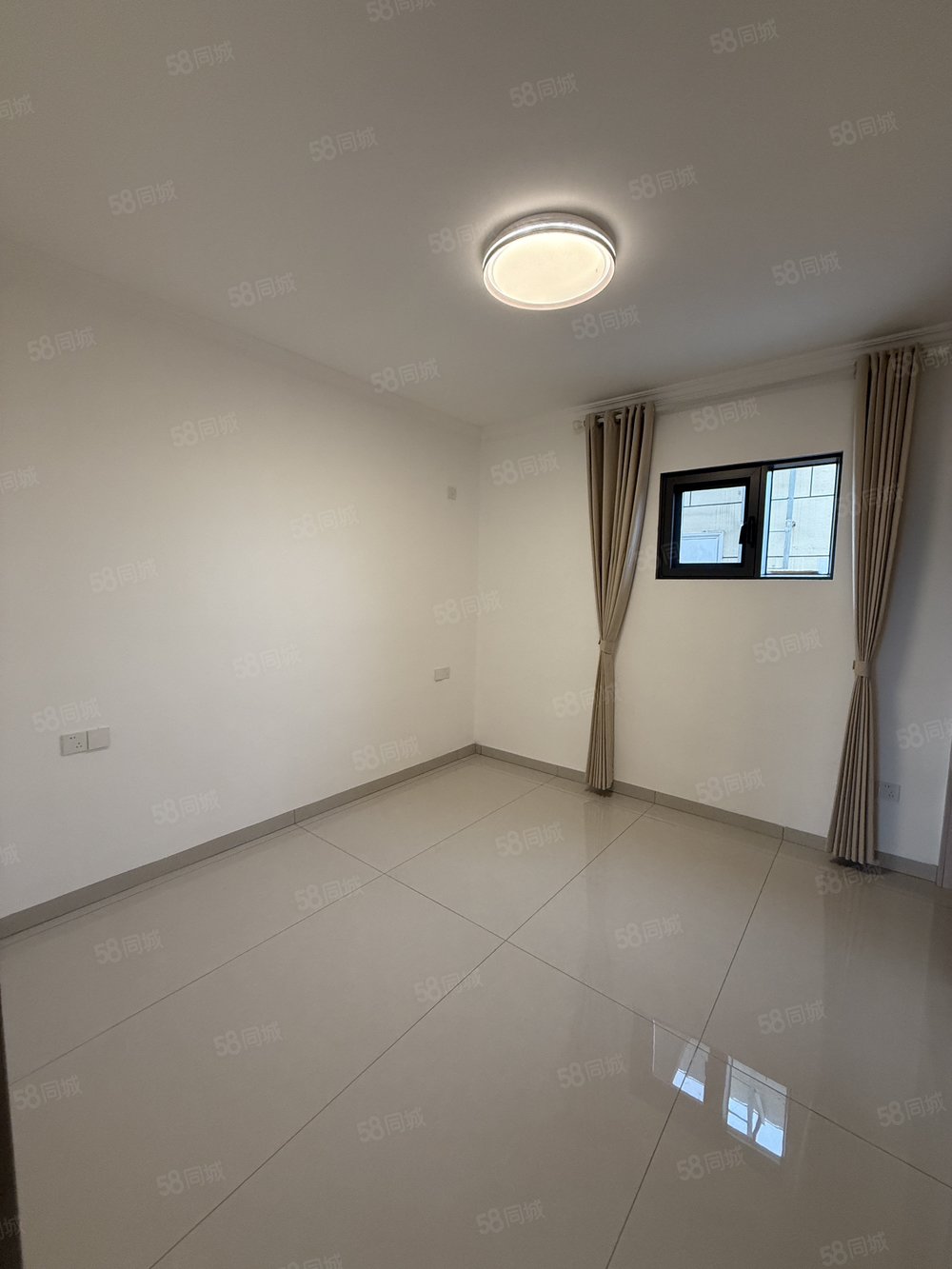 东方玺园6室3厅3卫200㎡南北95.8万