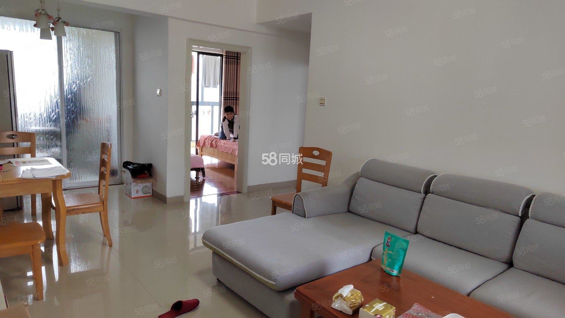 新香缇假日2室2厅1卫71㎡南60万