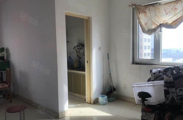 先锋 东边户 两室两厅 好楼层 送储