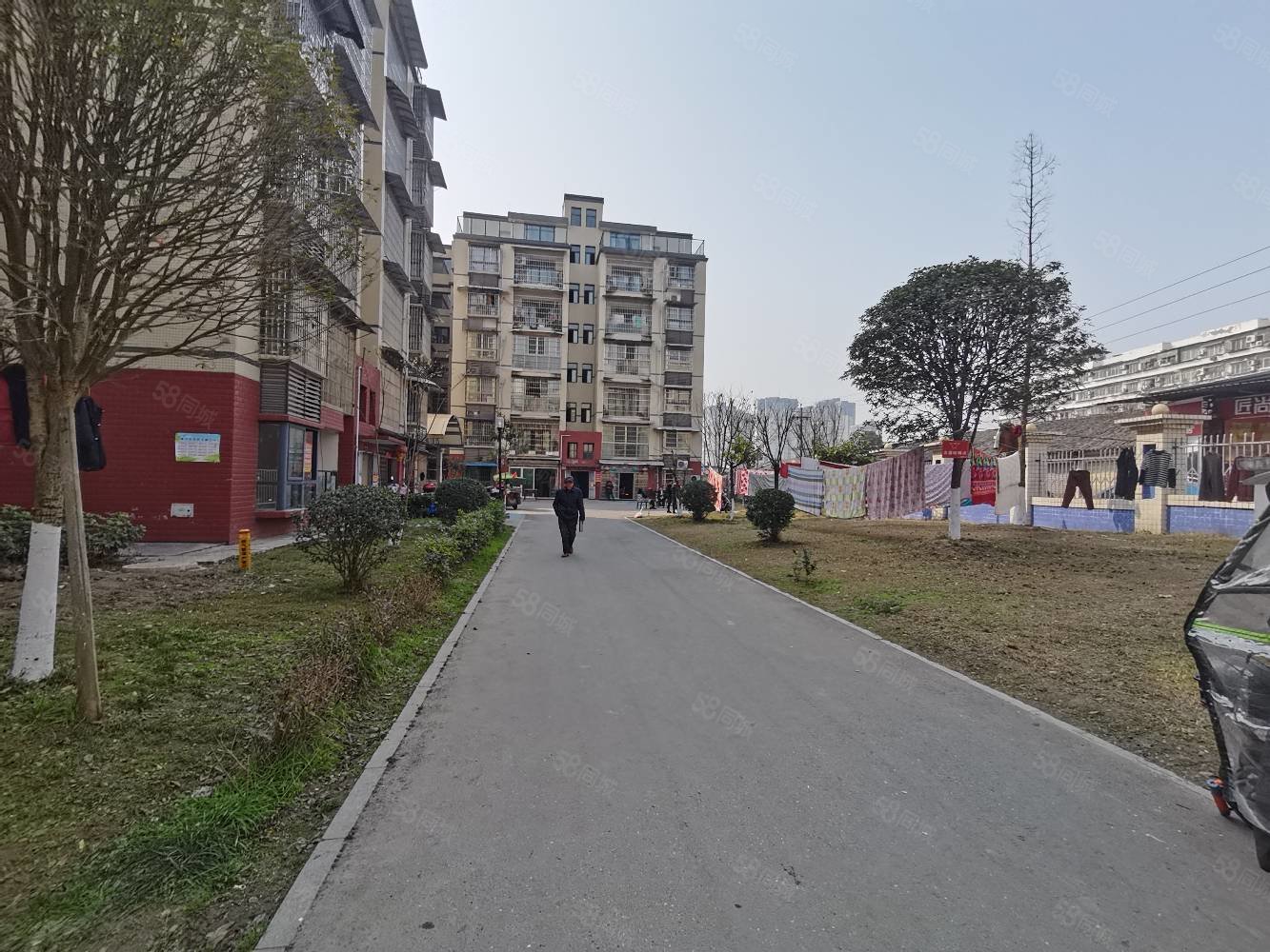 宜园小区2室2厅2卫85㎡东南46.6万