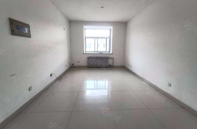 滨河社区3室2厅122㎡28.8万二手房图片