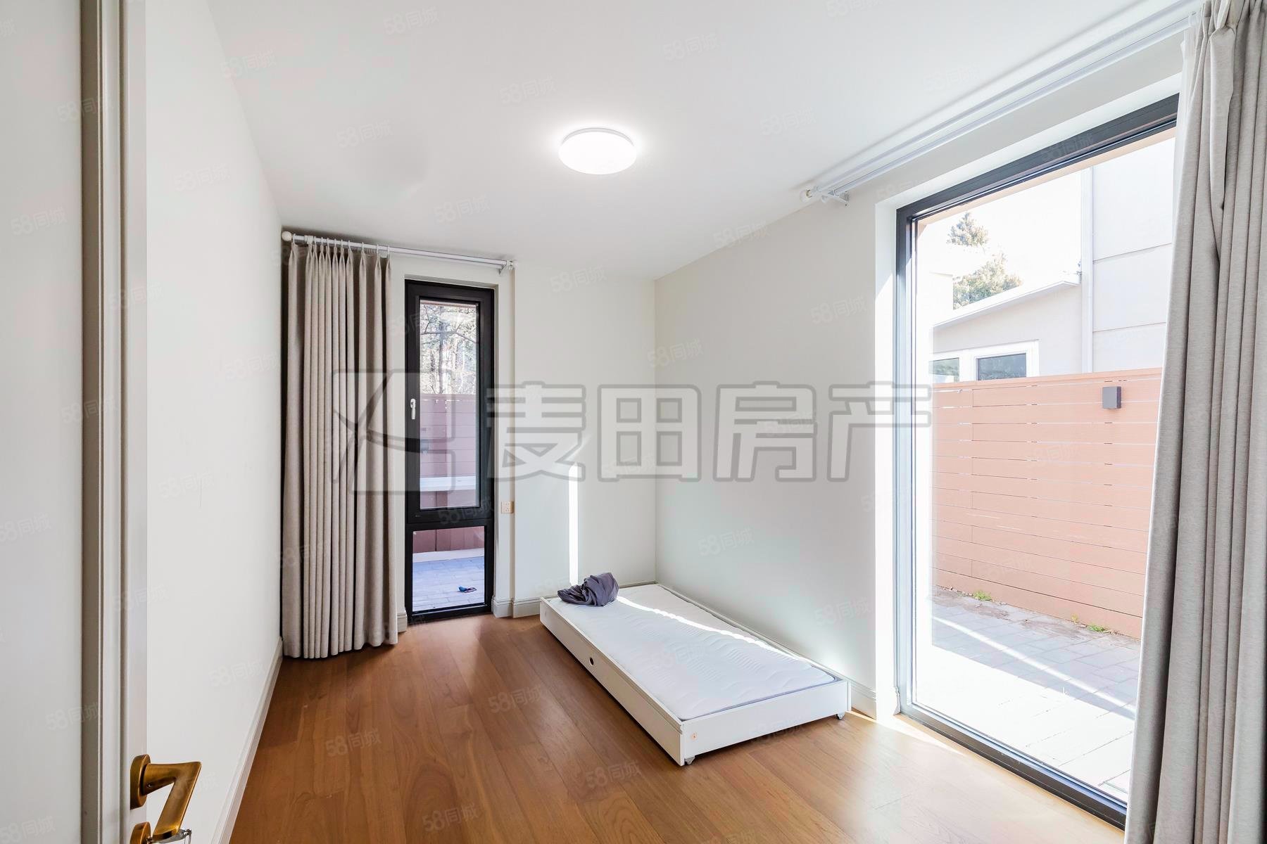 裕京花園別墅5室3廳4衛(wèi)291.11㎡南北2900萬