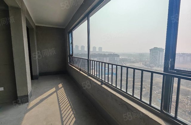 东郡华庭4室2厅153㎡78万二手房图片