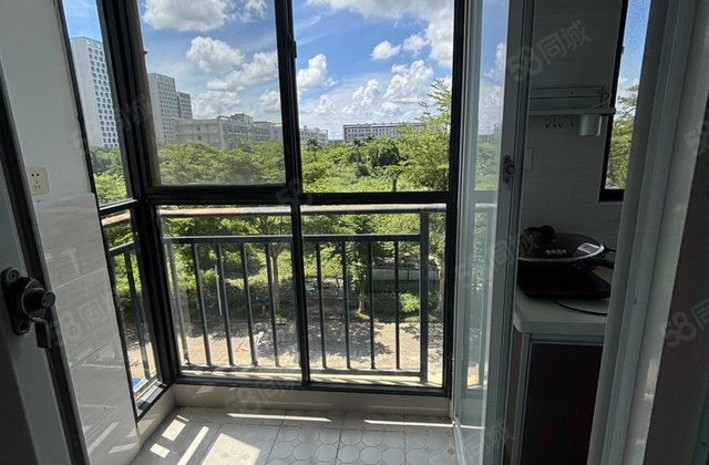 新香缇假日1室1厅35㎡17万二手房图片