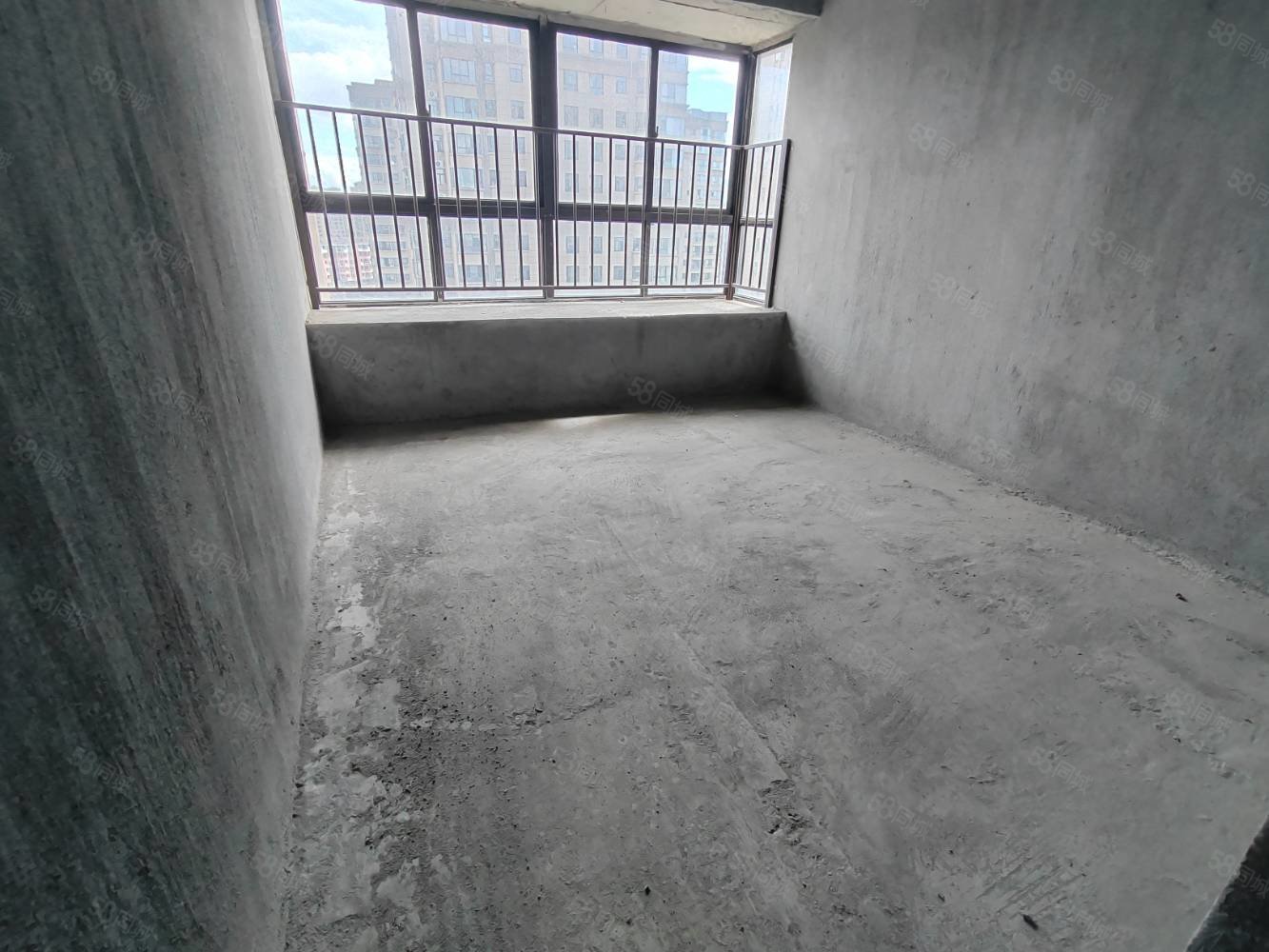 香园丽舍2室2厅1卫75㎡南北38.6万