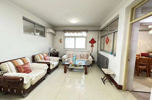 建设路一楼东边户 三室 总价56万