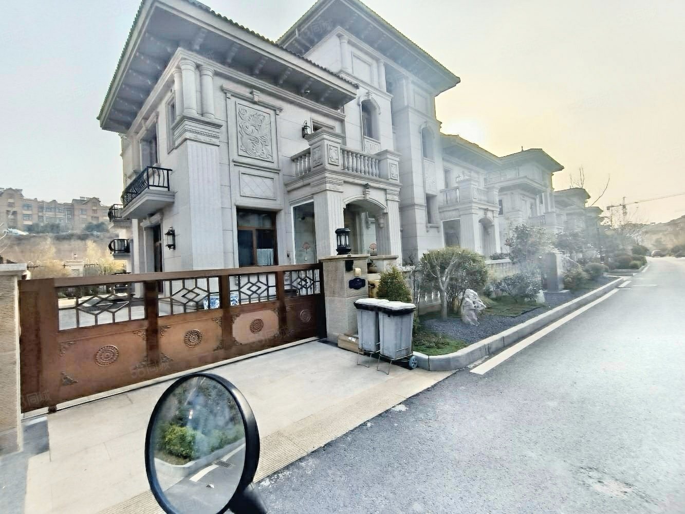 郑州碧桂园别墅区5室2厅4卫235㎡南北445万