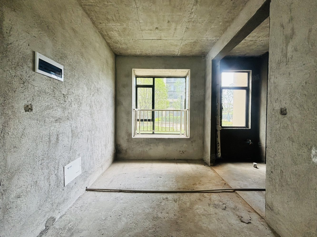 创维瑜园4室2厅2卫131㎡南北53万