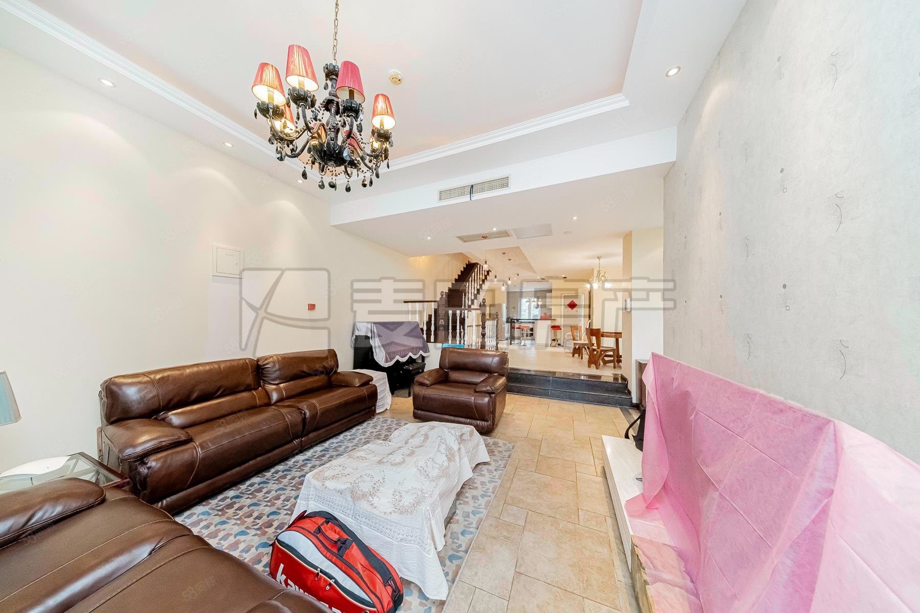 雪梨澳鄉(xiāng)(別墅)6室2廳4衛(wèi)638.28㎡南北3800萬