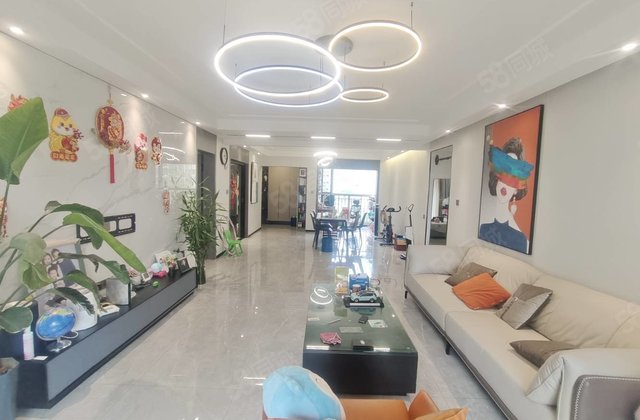 急售 二十多万装修 一梯一户 带车位 储藏室 赔六十万