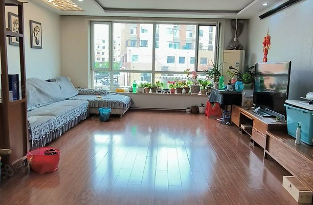 金域中央3室2厅150㎡55.6万二手房图片