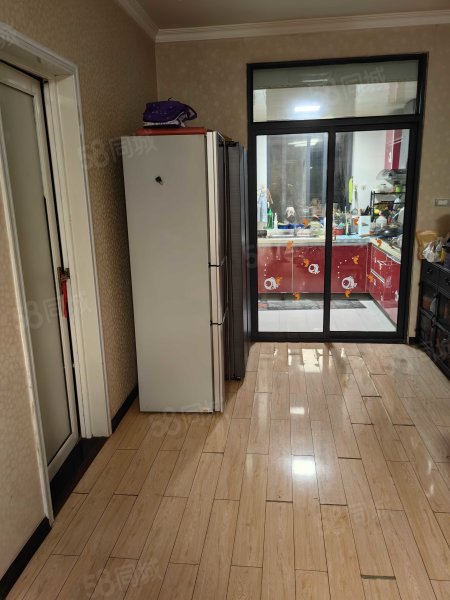 蔚蓝新都(南区)3室2厅2卫113㎡东40万