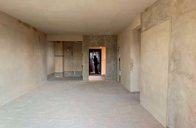 泉天下四湖区4室2厅111.17㎡75万二手房图片