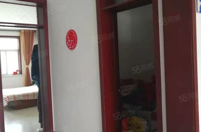 畜产小区3室2厅1卫（22平地上车库）