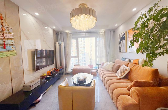 蓝光COCO金沙(三期)3室1厅70.5㎡163.4万二手房图片