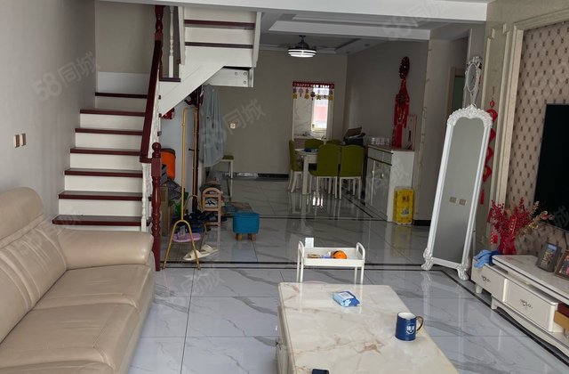 奎山锦萃城(西区)4室2厅202.42㎡105万二手房图片