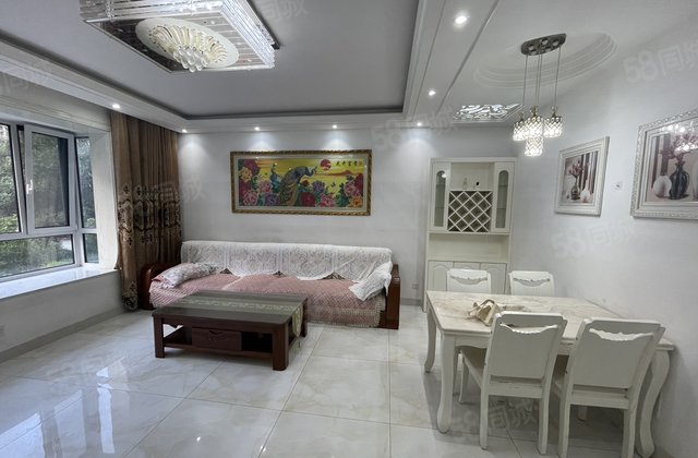 新东方龙湾二期 带车位 储藏室 划文轩 八中 外国语 精装修