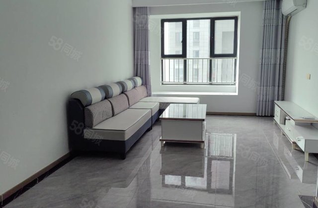 精装修 南北通透 中间楼层 商品房 楼龄新 小三房