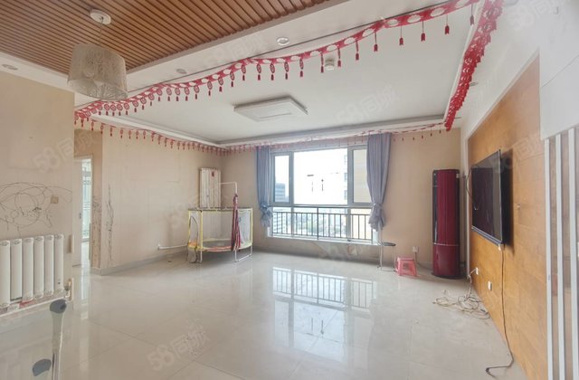 东昌湖附近~华悦金钻~观景房~带车位储藏室~免大税看房有钥匙