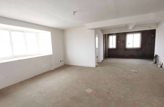 德胜凯旋花园3室2厅124.21㎡62.8万二手房图片