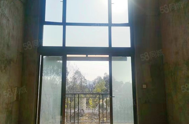 盈峰翠邸3室3厅150.31㎡110万二手房图片