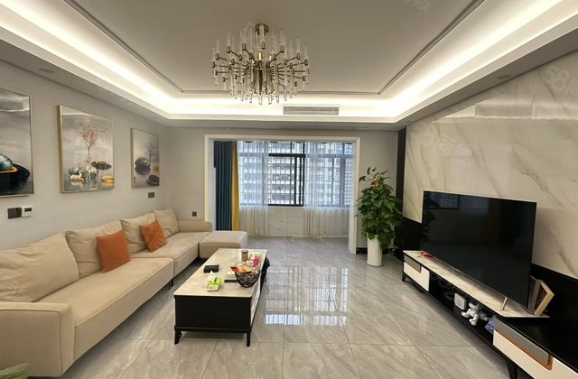 金湖城A区5室2厅163㎡75万二手房图片