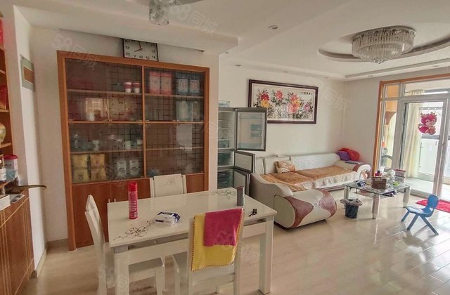 湖畔名郡3室2厅118㎡79.9万二手房图片