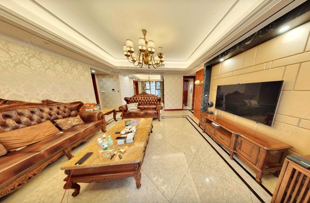 航天城上城(一期)3室2厅135㎡325万二手房图片