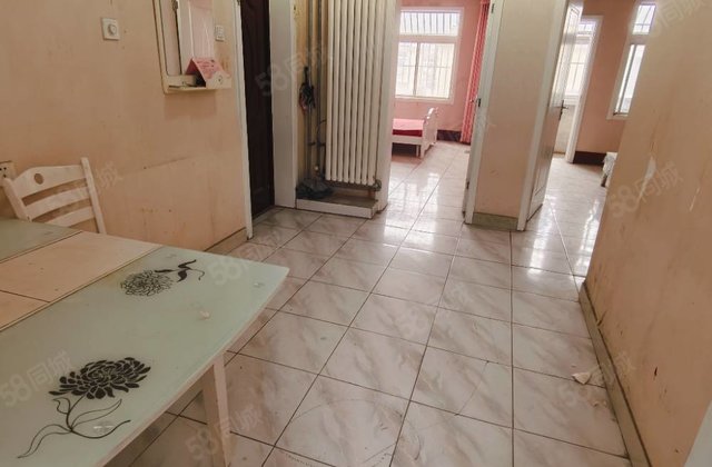 文轩八中，出门就是文轩，电业局三院，龙山花园，教育局