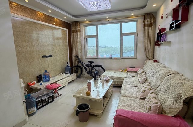 万豪   南北通透 楼龄新 正规商品房 精装好房嘉明带车库