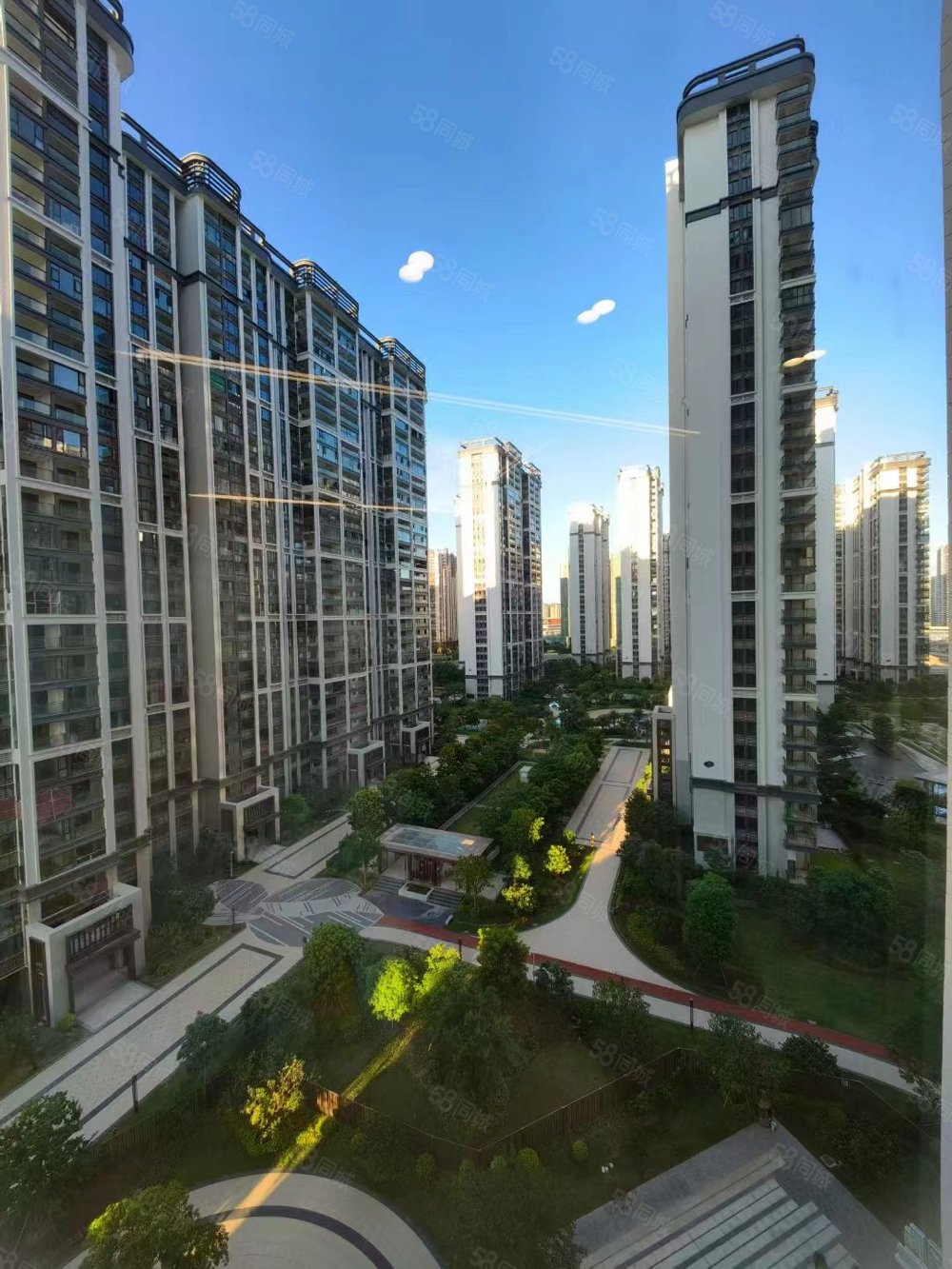 喜欢新中式装修的看过来海璟天翡金中3加1书房的格局