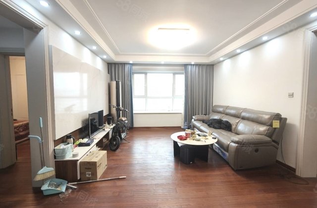 华建一街区 送车储藏室免大税 边户 公摊少 户型方正 南北通