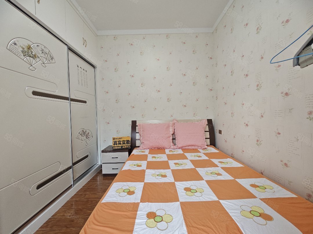 天麟汇景园2室2厅1卫78㎡南北59万