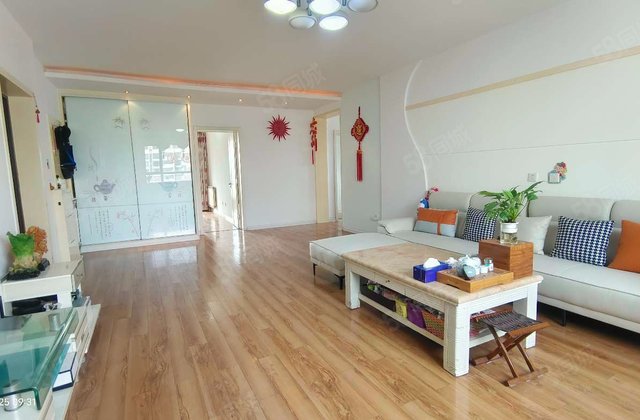 景苑小区3室2厅140㎡85万二手房图片