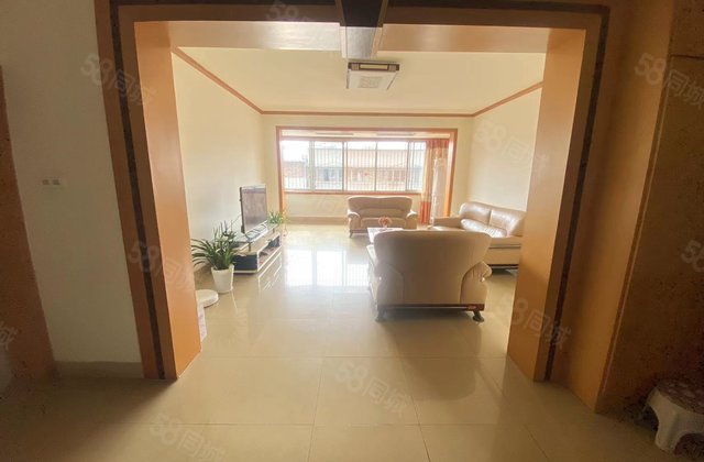 蓝鹰筱苑3室2厅136.61㎡36万二手房图片