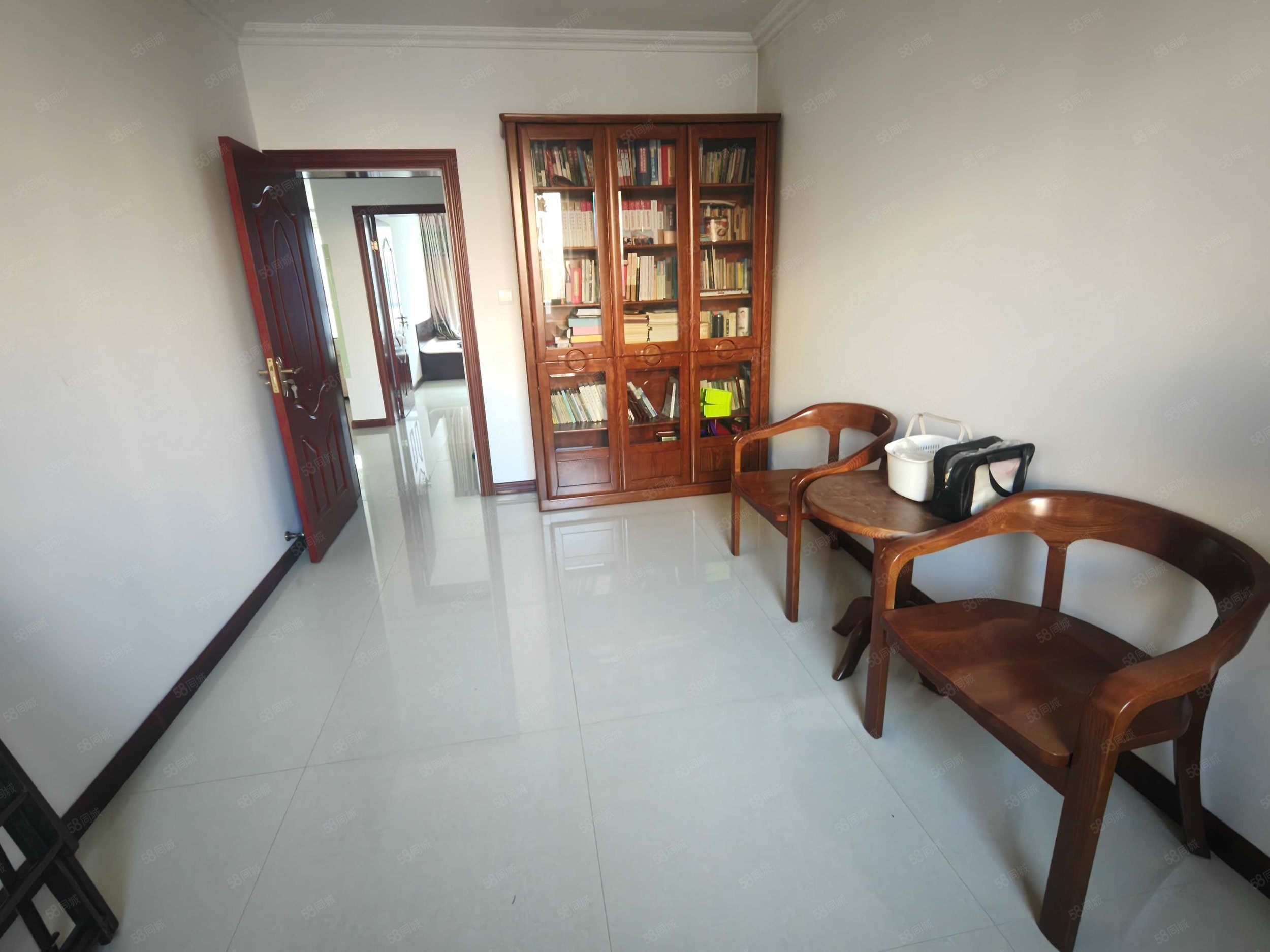 检察新村3室2厅2卫131.09㎡南北51.8万